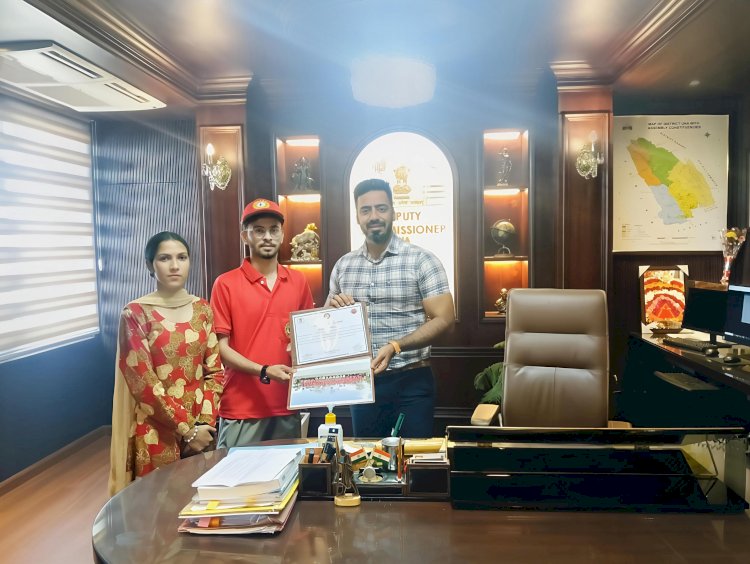 आपदा मित्रों ने उपायुक्त ऊना से की भेंट, आपदा प्रबंधन प्रशिक्षण के अनुभव किए साझा