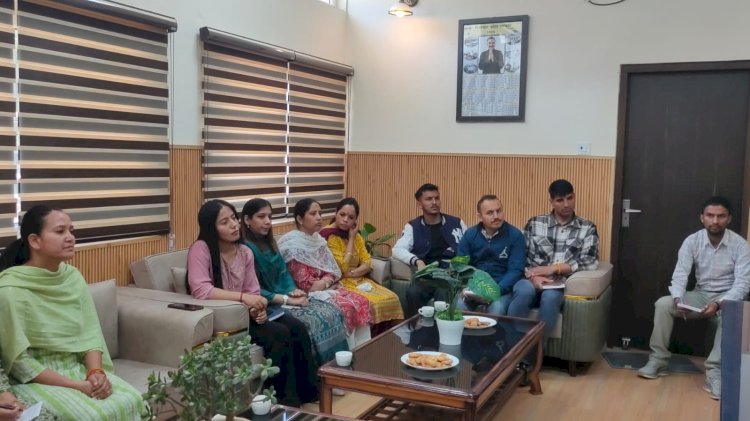 नरदेव कंवर ने ली कामगार कल्याण बोर्ड के अधिकारियों की बैठक