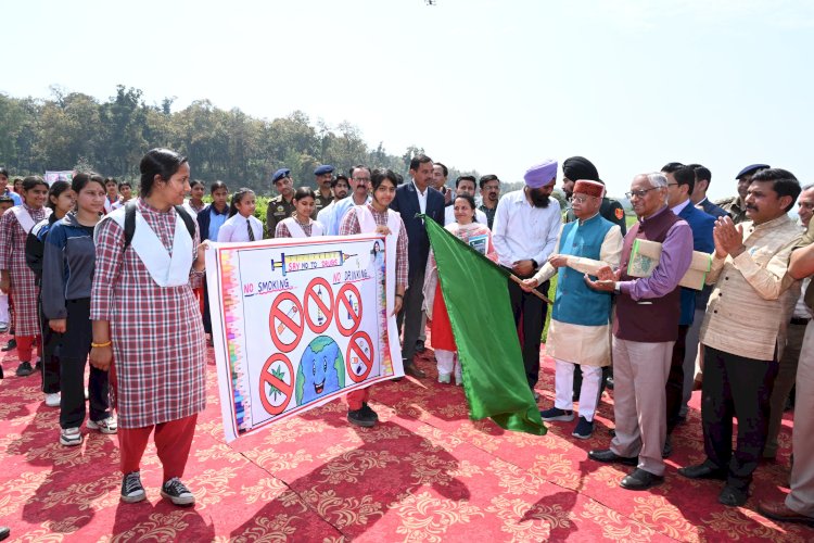 राज्यपाल ने धौलाकुंआ में नशा उन्मूलन जागरूकता शिविर में लिया भाग, विद्यार्थियों की नशा मुक्ति रैली को हरी झंडी दिखाकर किया रवाना*