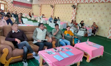 होटल सरयल कुल्लू में उद्यमियों के लिए लगाई कार्यशाला