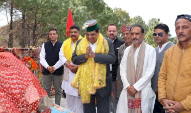 सम्पूर्ण मानव जाति के कल्याण के लिए निरन्तर प्रयासरत रहने का सन्देश देते हैं त्यौहार-डॉ. शांडिल