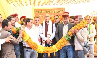 आयुष्मान, सहारा, शगुन, कन्यादान योजनाएं संसाधन लुटाना नहीं, सरकार का फ़र्ज़ : जयराम ठाकुर