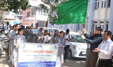 मंडी में कांगड़ा में आए विनाशकारी भूकंप की वर्षगांठ पर निकाला गया नागरिक एकजुटता मार्च