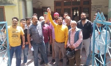 नगर परिषद के तीन पार्किंग स्थल 24 लाख में हुए नीलाम, पार्किंग दरें तय की,ठेकेदारों की मनमानी कर दी खत्म......