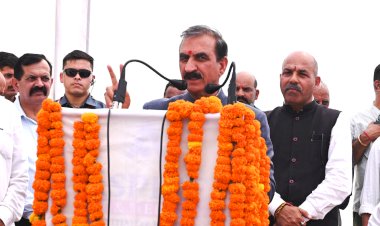 हमीरपुर चिकित्सा महाविद्यालय में खुलेंगे नैफ्रोलॉजी और न्यूरोलॉजी विभाग: मुख्यमंत्री