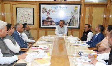 खनिज परिवहन में ट्रांजिट पास के दुरूपयोग पर रोक लगाने के लिए प्रभावी तंत्र विकसित करेगी राज्य सरकारः मुख्यमंत्री