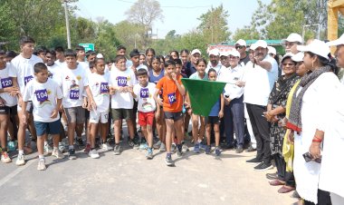 नशा मुक्ति और सड़क सुरक्षा के लिए दौड़ा हरोली, उप मुख्यमंत्री ने  दिखाई हरी झंड़ी