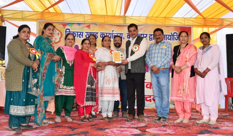 मातृ शक्ति वास्तविक अर्थों में राष्ट्र निर्माण की धुरी  : संजय अवस्थी