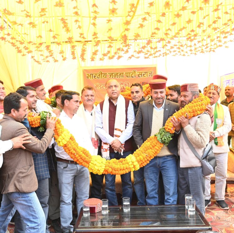 आयुष्मान, सहारा, शगुन, कन्यादान योजनाएं संसाधन लुटाना नहीं, सरकार का फ़र्ज़ : जयराम ठाकुर