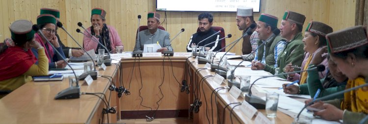 जिला परिषद किन्नौर की त्रैमासिक बैठक जिला परिषद सभागार में आयोजित