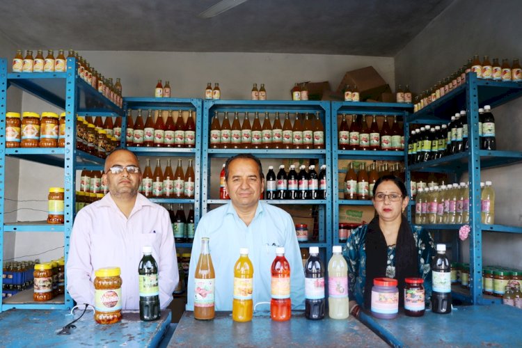 किसानों, बागवानों के लिए अनेक कल्याणकारी योजनाएं क्रियान्वित, लाभ उठाकर किसान अपनी आर्थिकी को कर रहे सुदृढ