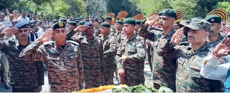 सैन्य सम्मान के साथ किया गया शहीद सूबेदार कुलदीप चंद का अंतिम संस्कार