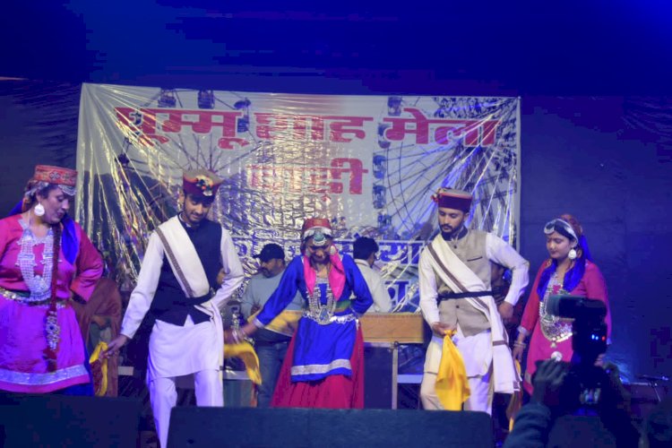 धुम्मू शाह मेले में लोक कलाकारों ने बांधा समां        सांस्कृतिक संध्या का एडीसी ने किया शुभारंभ