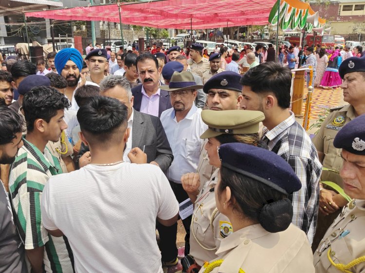 पोस्ट ग्रेजुएट कोर्स के सभी विषयों की कक्षाएं नाहन महाविद्यालय में इसी सत्र से शुरू की जाए - एबीवीपी
