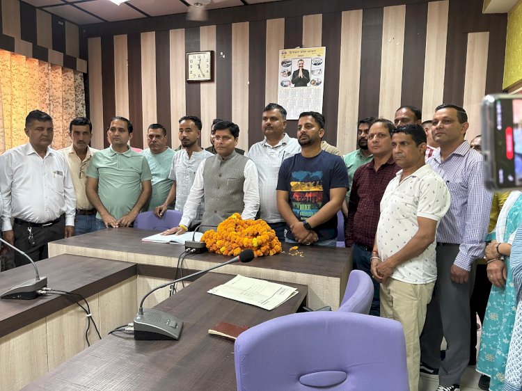 कर्मचारियों का  डी ए व बकाया एरियर दे सरकार :- राजीव राणा