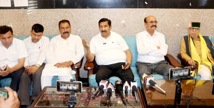 आतंकवाद पर राष्ट्रहित में उठाए हर निर्णय में कांग्रेस केंद्र सरकार के साथ- मुकेश अग्निहोत्री