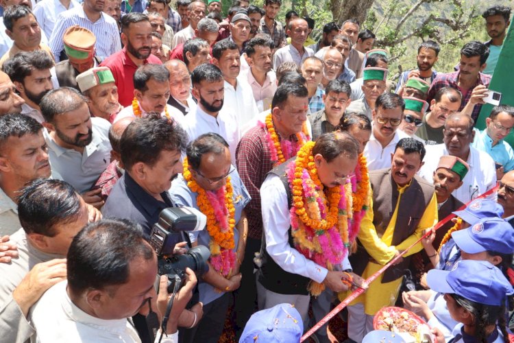 शिक्षा के मूलभूत ढाँचे का सुदृ़ीकरण हमारी प्राथमिकता- हर्षवर्धन चौहान