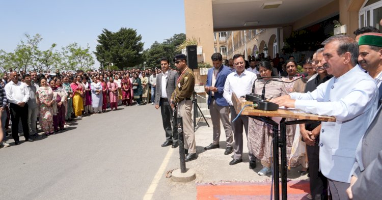 पहलगाम आतंकी हमले में मारे गए लोगों की स्मृति में दो मिनट का मौन रखा गया