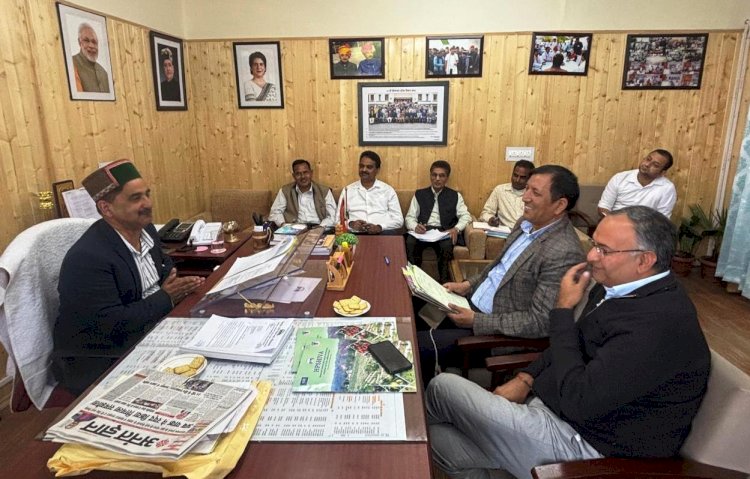 केवल सिंह पठानिया ने शाहपुर विधानसभा क्षेत्र में बागवानी परियोजनाओं की समीक्षा की