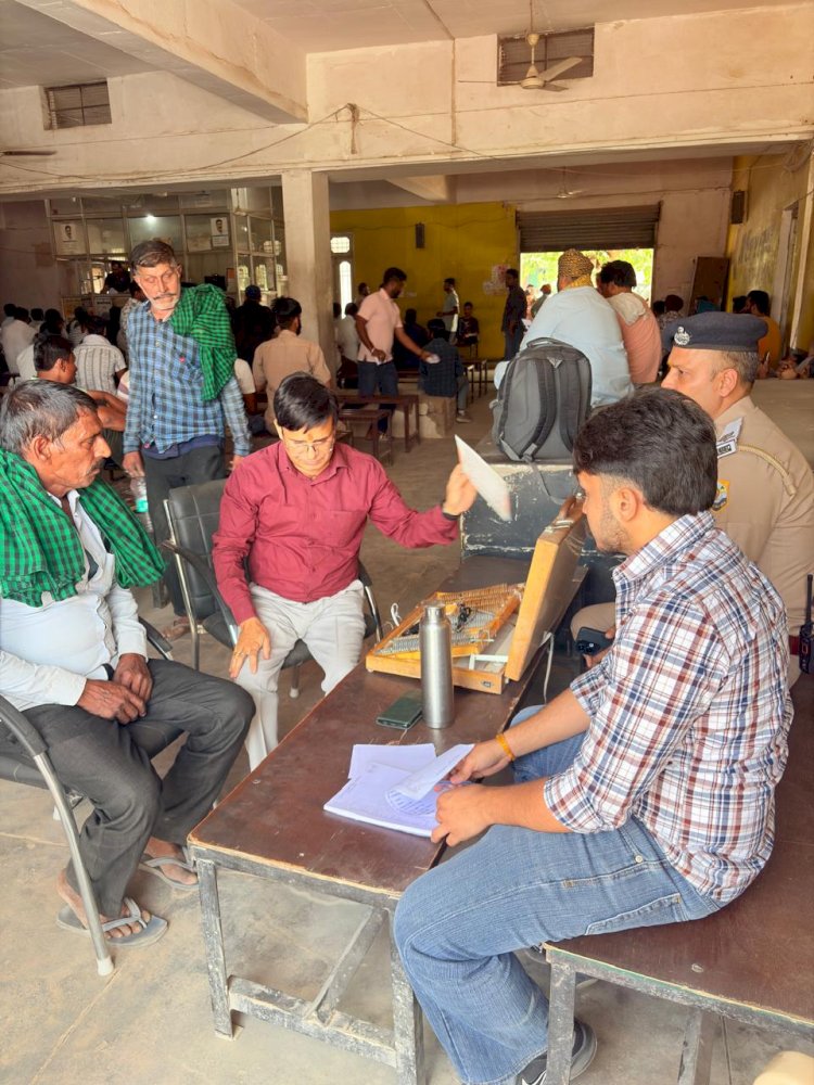 बद्दी पुलिस की सराहनीय पहल: ट्रक चालकों के लिए नेत्र परीक्षण शिविर का आयोजन