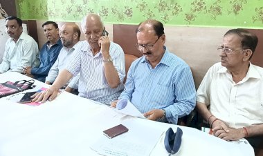 बिजली बोर्ड पेंशनरों की सरकार पर करोड़ो की देनदारी, नाहन में सेवानिवृत कर्मचारियों से जुड़े मुद्दों पर मंथन