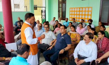 सत्ता में आते ही कांग्रेस ने डीजल पर 7.50 रूपये लीटर टैक्स लगाया : बिंदल