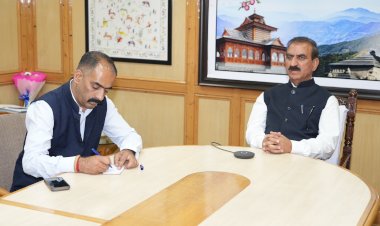 मुख्यमंत्री ने वर्चुअली हमीरपुर जिला की विकासात्मक परियोजनाओं की समीक्षा की