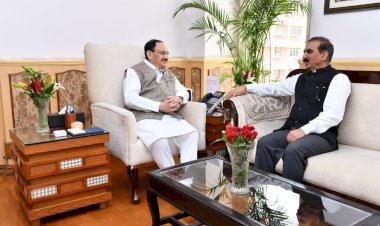 मुख्यमंत्री ने केंद्रीय स्वास्थ्य मंत्री से की भेंट