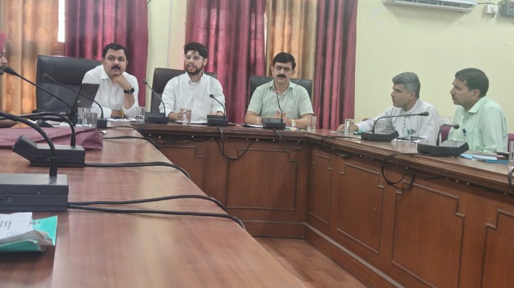 बीपीएल परिवारों के चयन हेतु बैठक आयोजित, आवेदन की तिथि 17 तक बढ़ी