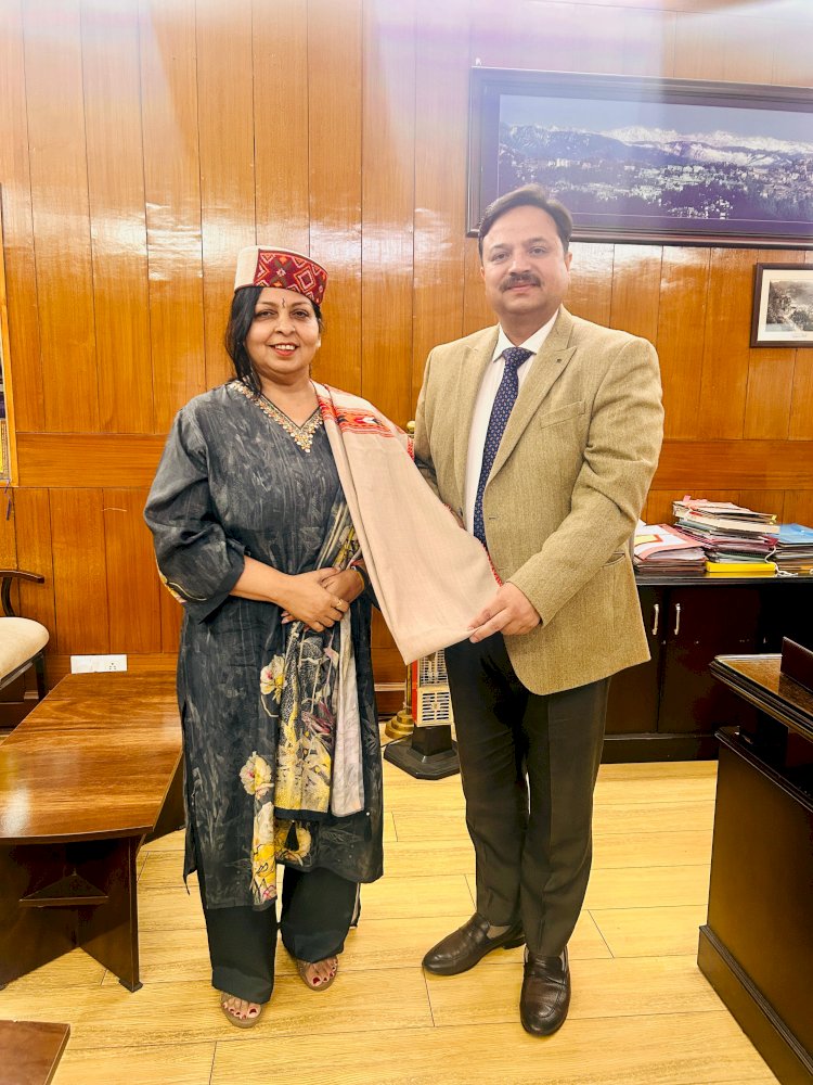 शत प्रतिशत परिणाम के लिए पीएम श्री जवाहर नवोदय विद्यालय ठियोग की सराहना