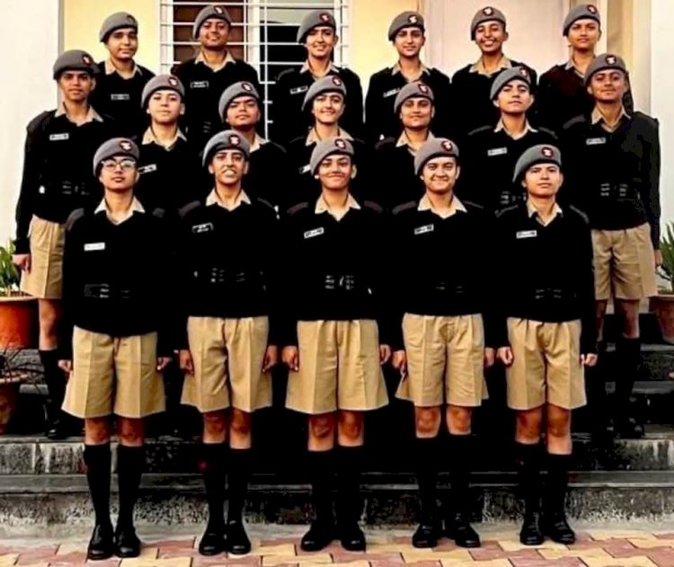 NDA के इतिहास में महिला शक्ति का जलवा... पहली बार 17 महिला कैडेट्स का बैच हुआ पास..