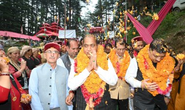 चियोग में कुश्ती मेला पहुंचे नेता प्रतिपक्ष, युवाओं से की नशे से दूर रहने की अपील