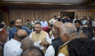 विभिन्न प्रतिनिधिमंडलों ने की शिक्षा मंत्री से भेंट