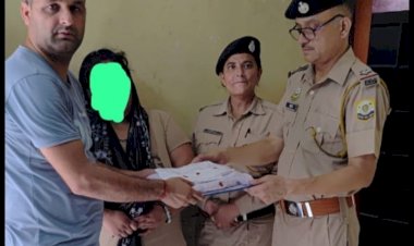 महिला तस्कर  गिरफ्तार .. 09 ग्राम स्मैक  14,000 रूपये की नकदी बरामद की