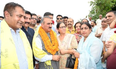 शिक्षा और स्वास्थ्य क्षेत्र में बुनियादी बदलाव कर रही सरकार : मुख्यमंत्री