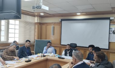 उपायुक्त किन्नौर ने आगामी मॉनसून सीज़न की तैयारियों को लेकर आयोजित बैठक की अध्यक्षता की