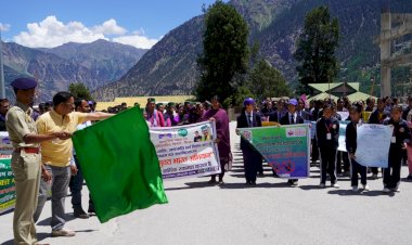 अंतराष्ट्रीय नशा व मादक पदार्थ निषेध दिवस पर उपायुक्त कार्यालय परिसर से पी.एन.बी तक जागरूकता रैली आयोजित