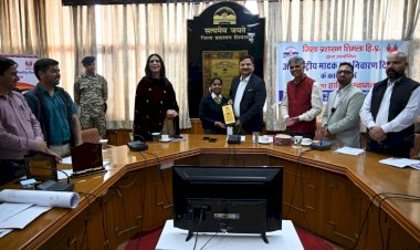 नशे के खिलाफ संवाद ही समाधान - अनुपम कश्यप