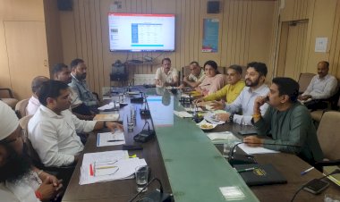 उपायुक्त ने दिए एनएच-70 का निर्माण कर रही कंपनी व मॉर्थ को हेल्पलाईन नंबर जारी करने के निर्देश