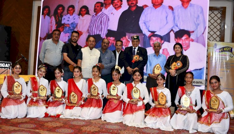 जीवन में तनावमुक्त रहने के लिए संगीत आवश्यक - डॉ. शांडिल