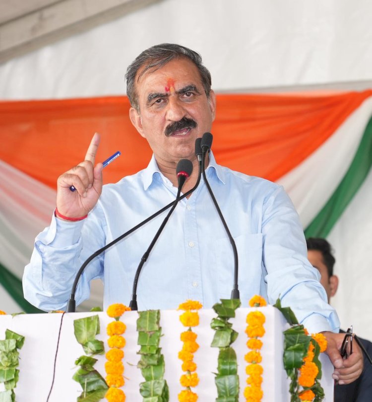 मुख्यमंत्री ने 89 पौंगडैम विस्थापितों को भूमि के कागज़ात प्रदान किए, आवास के लिए 3 लाख रुपये की आर्थिक सहायता की घोषणा