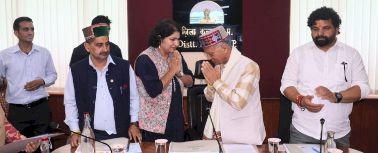 अधिकारी पूर्ण जिम्मेदारी से अपने कर्तव्य का पालन करें : अनिल शर्मा