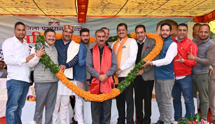 मुख्यमंत्री ने आनी विधानसभा क्षेत्र में डे-बोर्डिंग स्कूल खोलने और आनी को नगर पंचायत बनाने की घोषणा की
