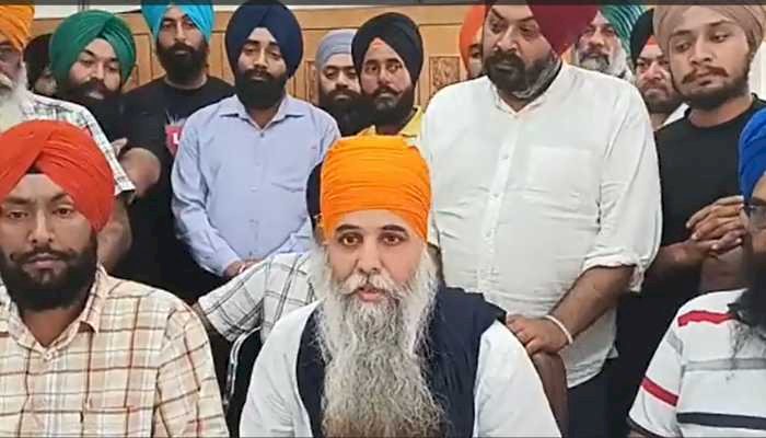 पांवटा में प्रशासनिक अधिकारी पर कटाक्ष: सिख समुदाय ने जताया कड़ा विरोध.. 2 दिन का दिया अल्टीमेटम...