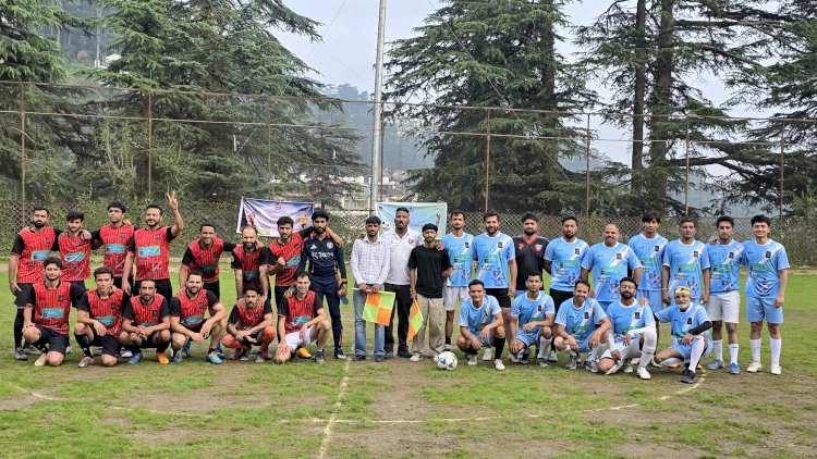 सेंट एडवर्ड्स ओल्ड बॉयज़ फुटबॉल प्रतियोगिता में.   वाल्श ने बॉस्को पर 6-5 से विजय प्राप्त की.....
