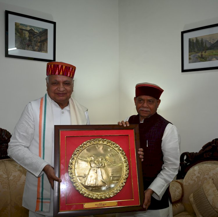 बिहार के राज्यपाल आरिफ मोहम्मद खान की शिव प्रताप शुक्ल से भेंट