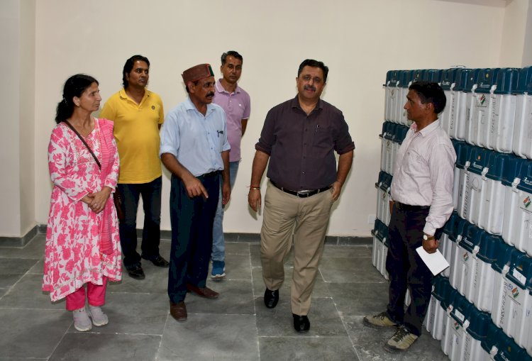 ई.वी.एम तथा वी.वी.पैट का त्रैमासिक निरीक्षण