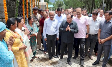 तपोवन विधानसभा परिसर पर्यटकों के लिए खुला, विधानसभा अध्यक्ष ने दिखाई हरी झंडी