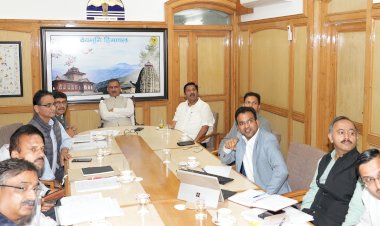 मुख्यमंत्री ने एचआरटीसी को ग्रीन हाइड्रोजन बसों की संभावना तलाशने के निर्देश दिए