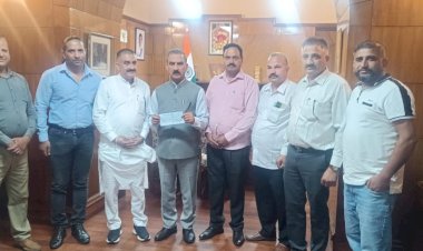 मुख्यमंत्री राहत कोष में एक लाख रुपये का अंशदान